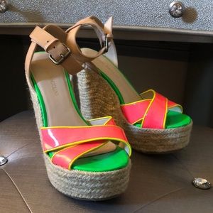 Enzo Angiolini Neon Wedges